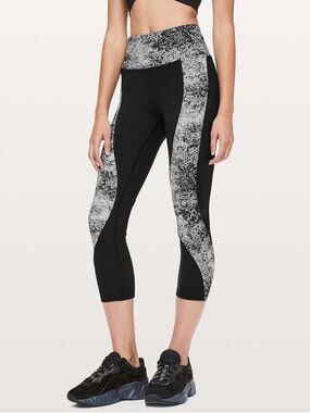 lululemon athletica Sweat & Repeat Serigraph Starlight Black Multi Leggings sz 6